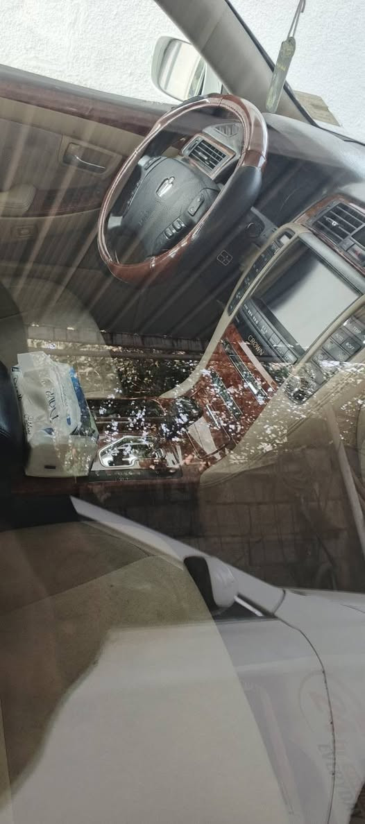 كراون شاهين 
موديل ٢٠٠٤
رقم نجف الماني سنوية بسمي 
تحويل مشروع وطني باي مكان 
مكينه ٦ سلندر
بيهة مكانات صبغ 
بدون حادث اوعيب شرعي للبيع او المراوس 
سعر ١٢٠
مكتن السيارة بغداد بغداد, العراق


**إذا كنت صاحب هذا الإعلان وتريد حذفه لأي سبب، رجاءا أرسل رسالة إلى الدعم الفني**