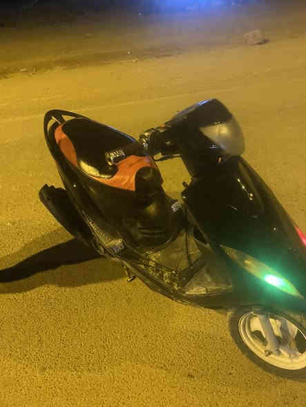 السلام عليكم دراجه ماكس عدله للبيع الدراجه كهرباءيات كله شغاله وياله بلادي  صلنصه fm رياضي كابريتر بلادي  كفرات عندي البلادي اذا تريدهن واذا تريد هنذني السود  مكاني ابو غريب غرب مستشفى ابو غريب الدراجه رايده ب ٤٠٠ وبيه مجال حك الجيه 
هاذه رقمي بي بس واتساب ***********
