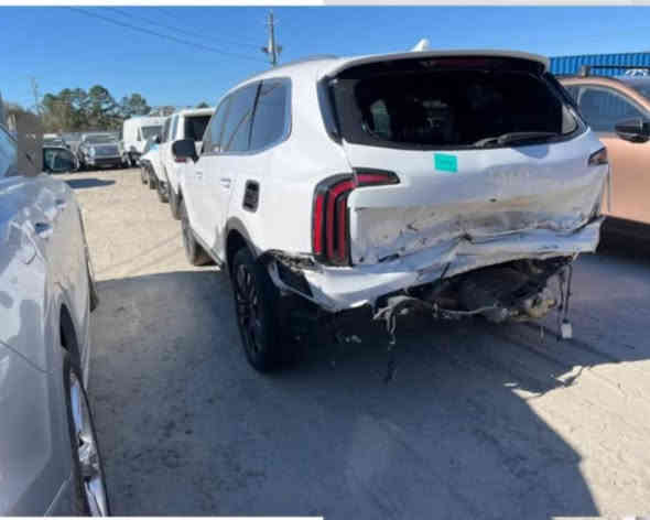 السلام عليكم 
للبيع كيا تيلرايد موديل 2023 sx اكس برو اعلى فئه  سعر30الف وبيه مجال كامله
الموصفات 
فتحتين
تشغيل عن بعد 
كشنات كهرباء
كشنات خلفي امامي تدفئه تبريد
لد ابواب
رادارات امامي خلفي  جانبي
حساسات
جنطه كهرباء
تحديد مسار
توقف ذاتي 
‏دادا شو 
‏لدى أبواب
‏خمس كاميرات
‏تبريد بيانو
‏كشنات خلفية كهرباء
‏كاميرا مراية
‏نقطة عمياء  
‏بعد بية هواية موا د صفات السيارة العنوان بغداد
***********
