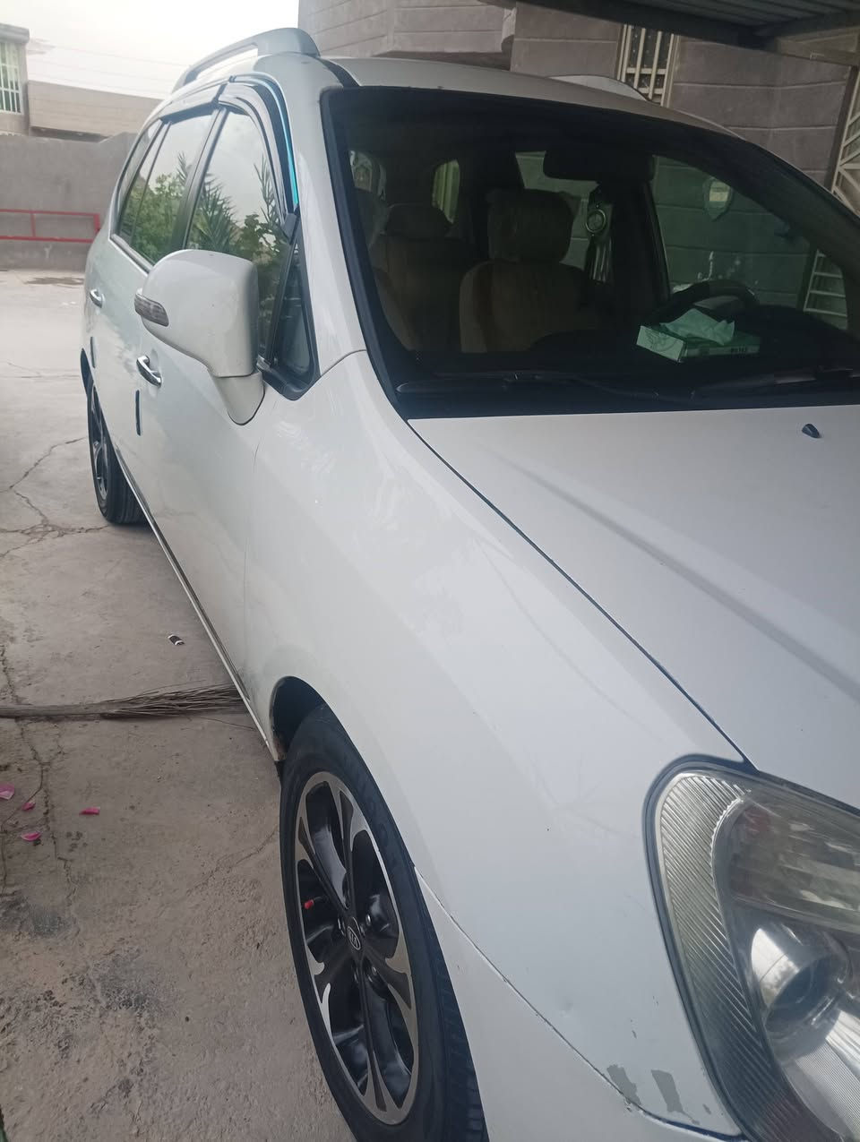 السلام عليكم كيا كارنزه م11 خليجي فول مواصفات رقم بابل بسمي بيهه قطعتين صبغ السعر 113وبيهه مجال العنوان بابل الدبله رقم الموبايل ***********
