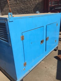 مولد للبيع 30  كيفي سعر 30 ورقه بيهه مجال العنوان بغداد علوه جميله 077...