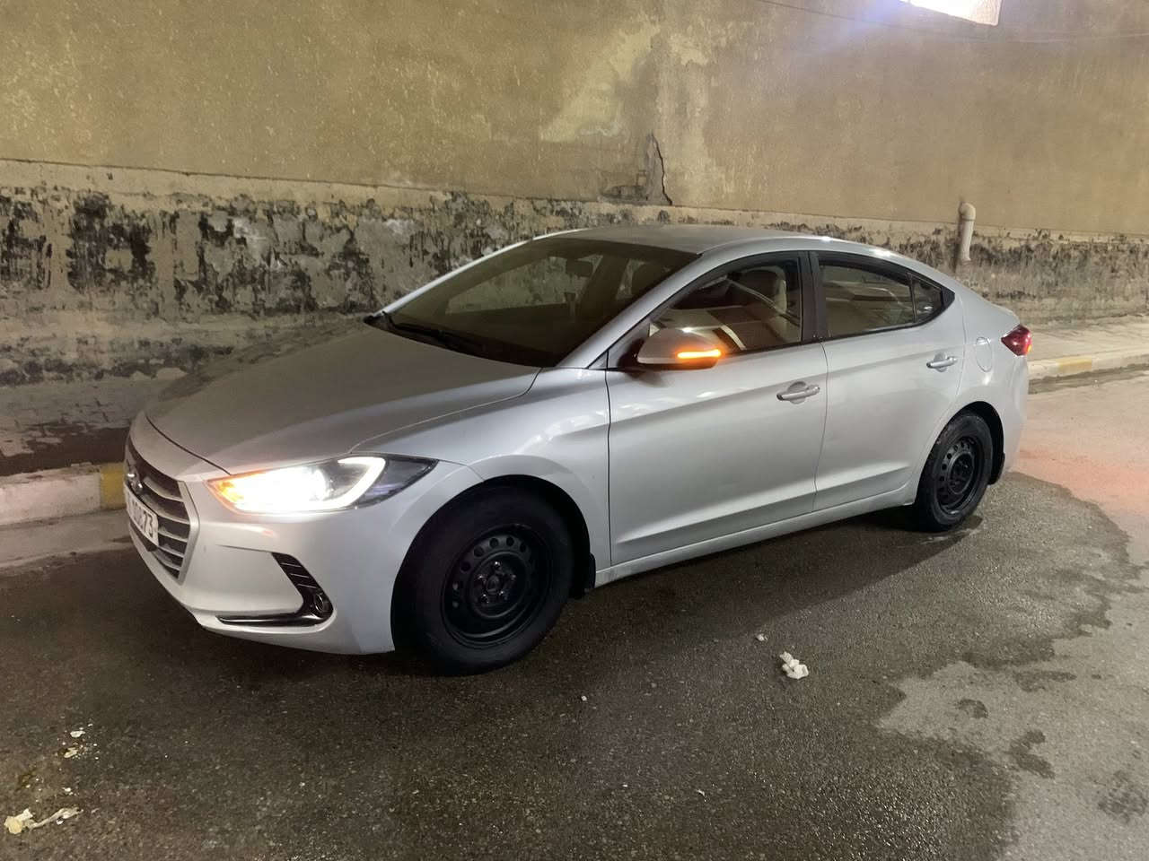 للبيع النترا خليجي
2016 شكل 2017

محرك ٢٠٠٠  سوبر دوش

نص فول 

تبريد قطعتين

السياره بيها قطع صبغ

رقم بغداد

گير AT

سياره جاهزه

***********

120 وبيها مجال

كوت
