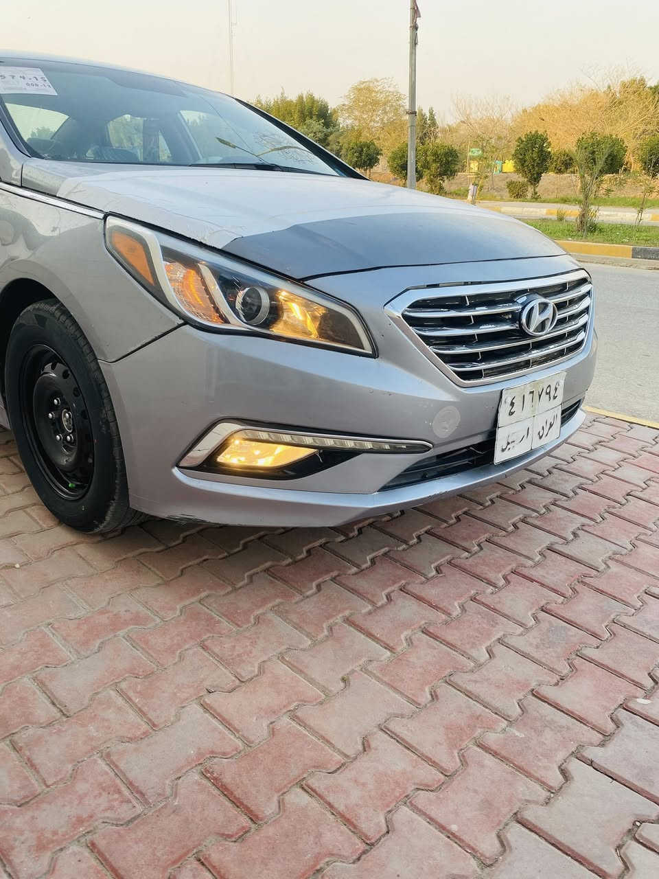 سلام عليكم         سوناته 2016
أمريكي اربع 4️⃣ قطع بدون صبغ           سنويه صاقطه

مكينه كير حداديه تبريد كفاله.            مواصفات عاديه 

سعر 100وبيه مجال               مكان سياره كربلاءطوريج 
***********
