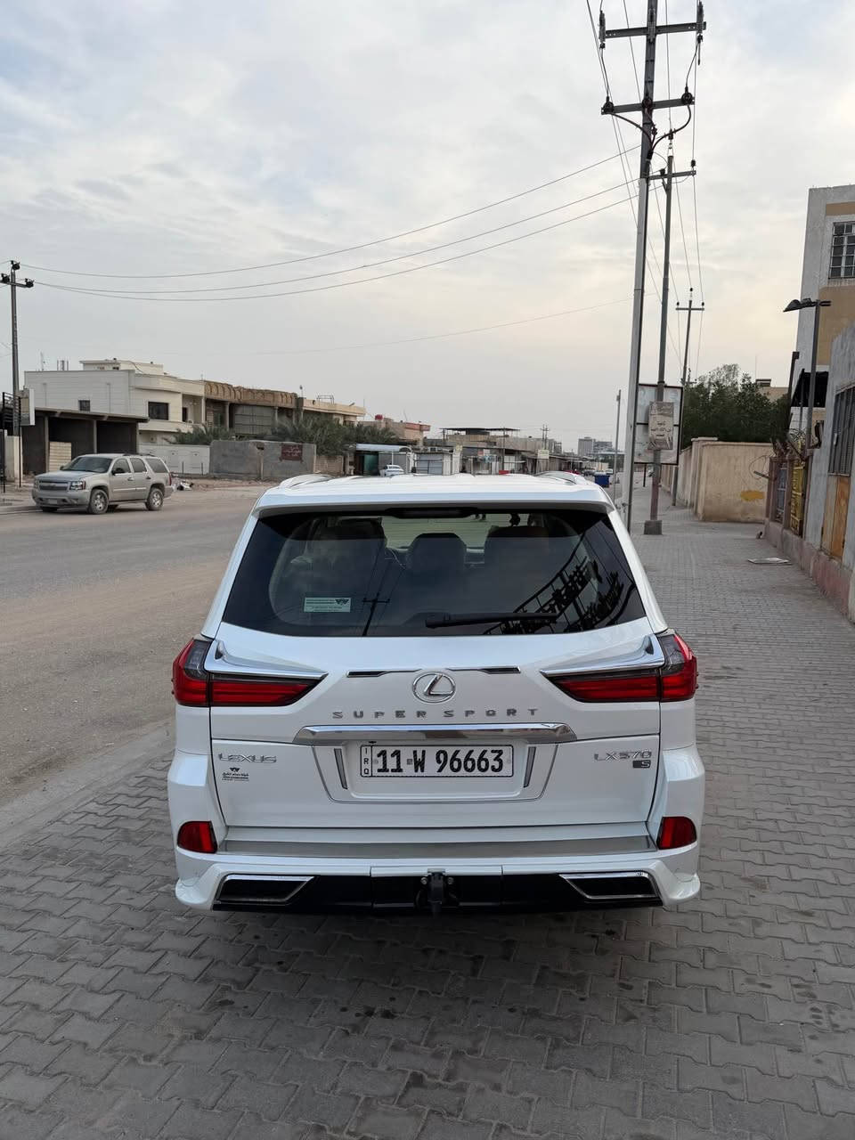 لكزز كفاله عامه رقم بغداد موديل 2019 
السيارة جديدة ونظيفه بلكارتون 
السعر 685 
للاستفسار *********** البصرة, العراق
