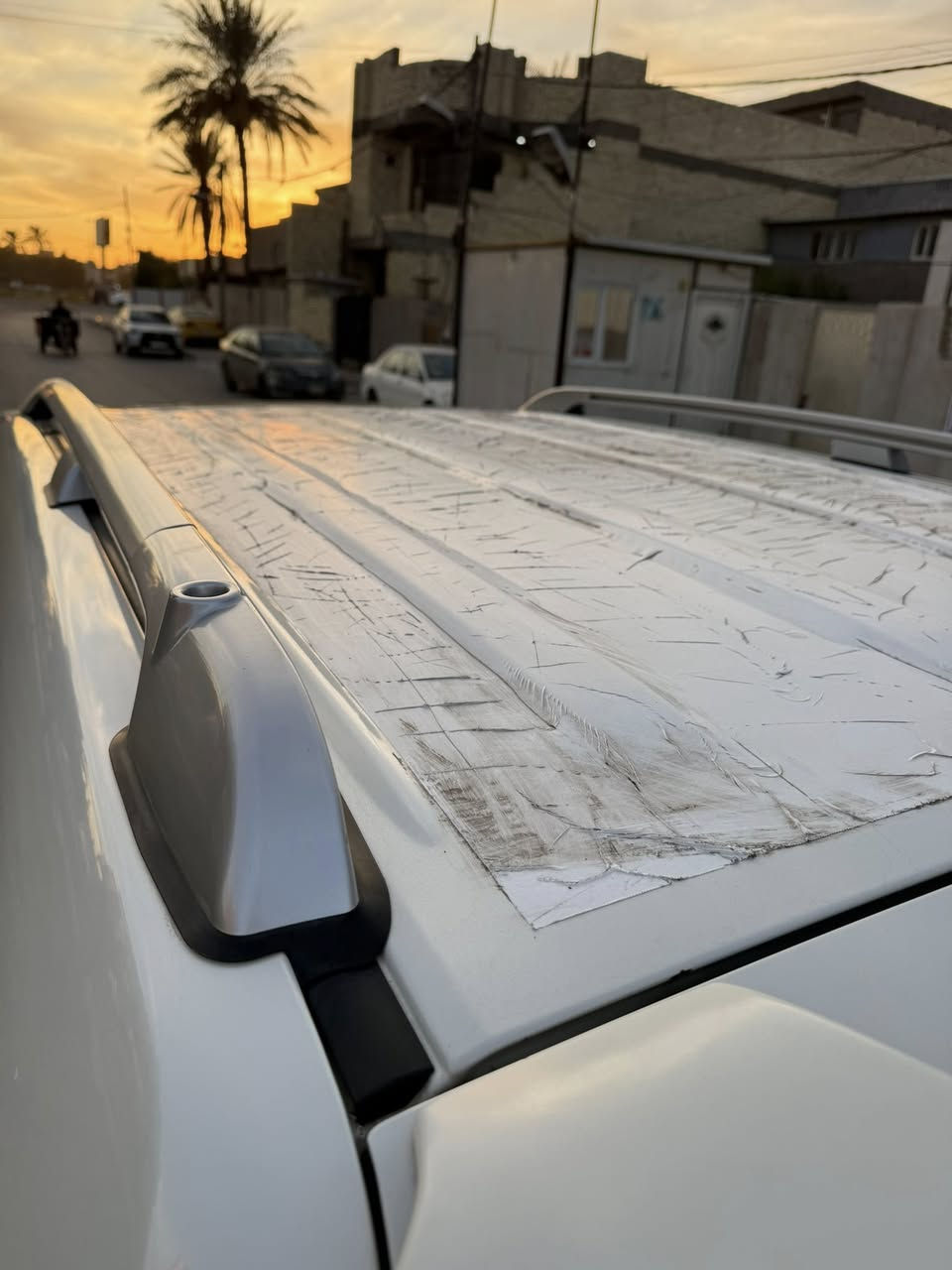 تيوتا لاندكروز موديل 15
شركة ساز 
سيارة أخت الزيرو 
ماشيه 57 
مكفولة كفاله عامة
مواصفات السيارة /
مكينة 6 سلندر 
على وضع الشركة
تخم تاير أنتاج 25
رقم بغداد تحويل ثاني يوم

مكان السيارة بغداد شارع فلسطين
الهاتف ***********
