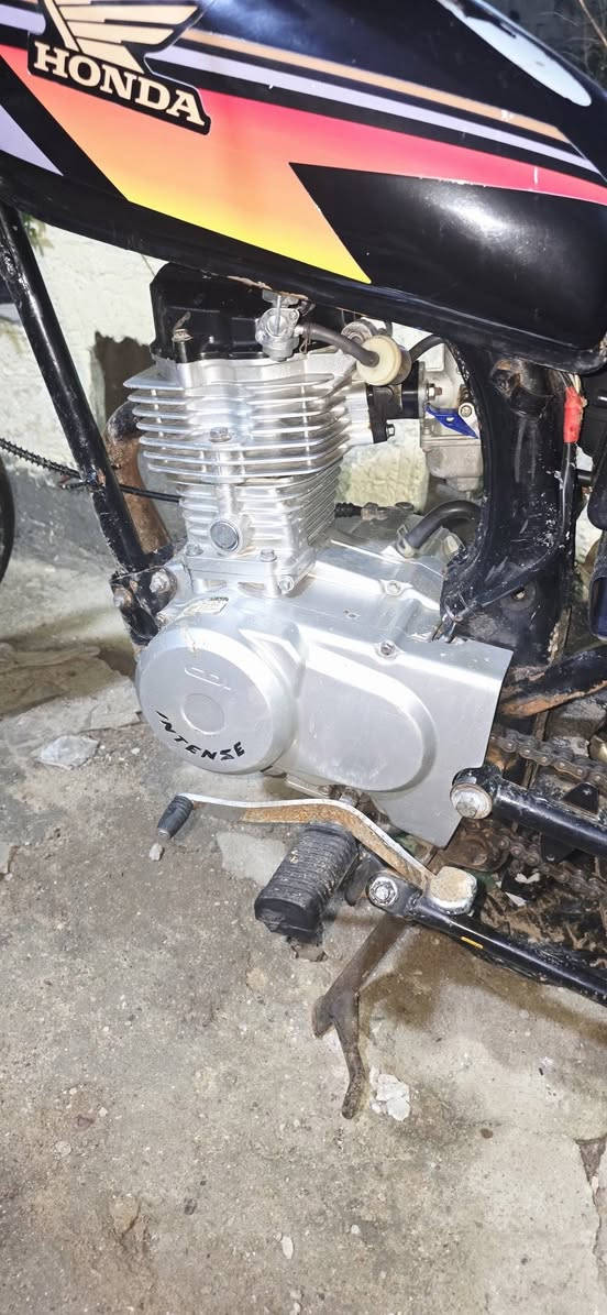 سلام عليكم دراجه ايراني للبيع مكينه انتنس مكينه بيه خيط تبخير سعر 400 بيه مجال قليل هاذ رقمي *********** الشراي يجي واتساب
