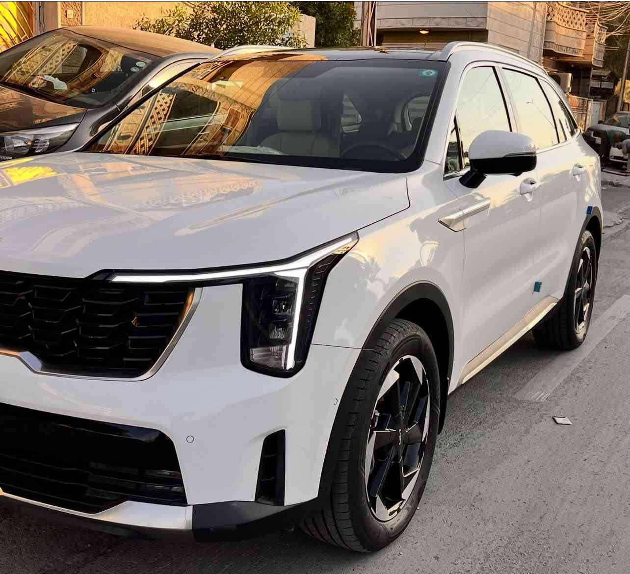 السلام عليكم سورنتو 2024 فول مواصفات اعلى فئة بالسورنتو Vip خليجي مكفولة كفاله عامه من كلشي ضمان الشركة الدولية تبديل الدهن كله بالشركة لسياره بحالة الزيرو ماشيه 29 الف رقم بغداد بأسمي 
المواصفات 
بصمة + تشغيل عن بعد
بانورما 
فورويل 4x 
اوتو ستوب بريك وقوف ذاتي 
اربع كامرات 
كشنات تدفئة وتبريد 
كشنات جلد اصلي 
كشنات كهرباء 
شاشة جبيرة 
عداد دجتل من تشغل اشارة تفتح كامرة 
كير ماوس 
هند بريك بصمة 
شاحن واير لس 
اوتو هولد 
انارة محيطية 40 لون 
حساسات 
اوتو بريك
جنطة كهرباء 
3 قطع تبريد 
7 راكب 
6 سلندر 
كير 8 نمر 
وبعد بيها هواي مواصفات 
السيارة جديدة ومكفولة ما بيها برغي نقص
السعر 342 ورقة وبيها مجال 
الرقم ***********
مكانها بغداد الشراي يتصل ما متواجد نت
