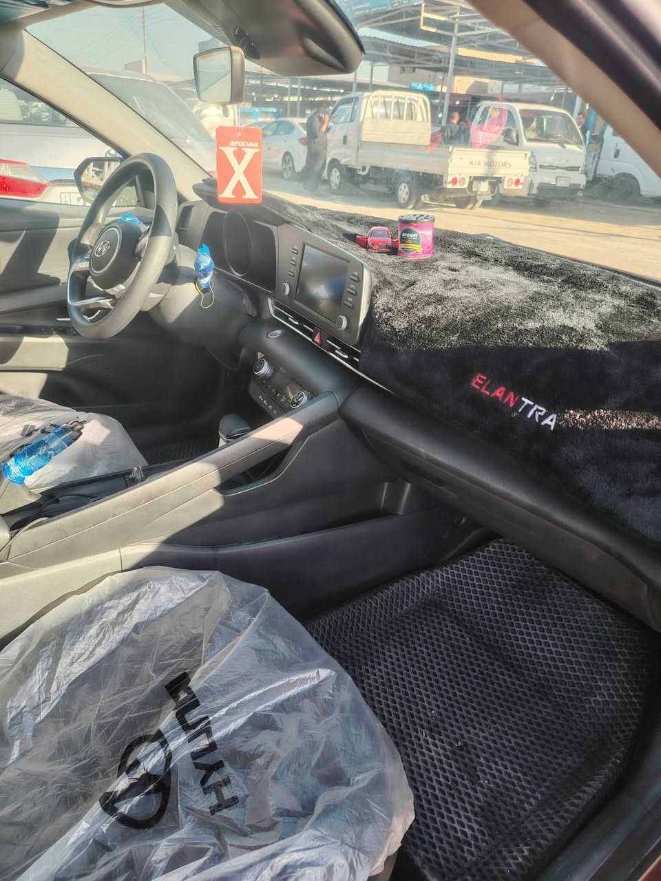 الانترا 2023 أمريكي
محرك 2000
***********
***********
ماشيه ٤٥ ميل
رقم بغداد باسمي
