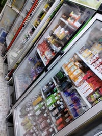 اسواق للبيع • الكرادة • شارع 52