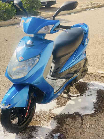 سلام عليكم دراجه سكنس فحل للبيع ‏رمبه لون مميز كفرات مكينه كفاله عامه اوراقه كامله بسمي سلف هندر كهربايات كله جديد مكان الدراجه بغداد حي اور السعر 850 قفل الاستفسار ***********
