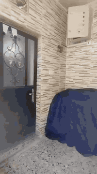 السلام عليكم دار للبيع المساحه 65 بناء قاط ونص فرع مصور اربد قريب الشارع عرض الشارع  7 امتار السعر 95 وبي مجال اتصال رقم الموبايل ***********
