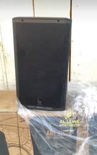 خادم الحسين زوج RCF للبيع مكفولات ستخدام فقط 4مجالس 07862972801