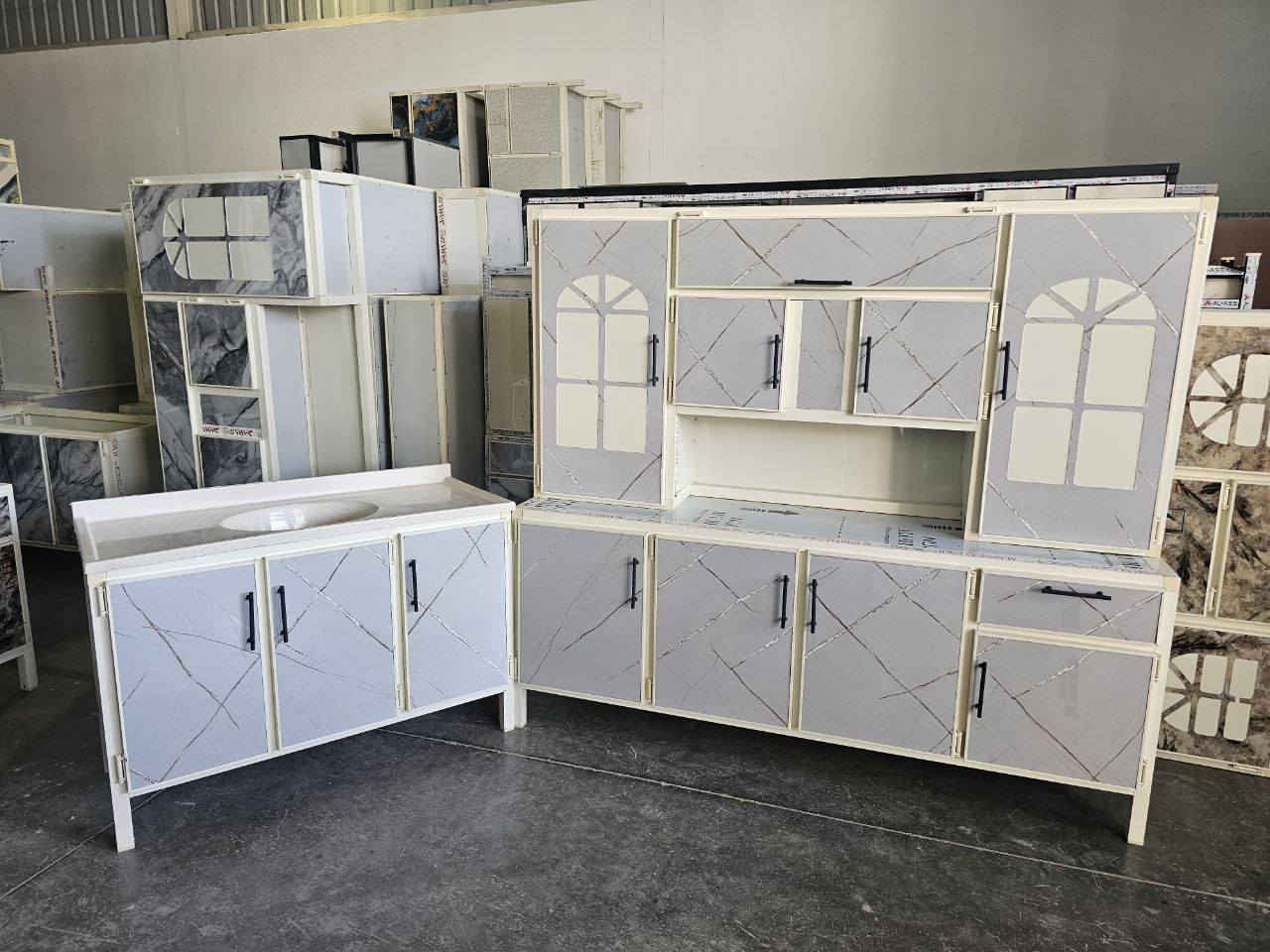 ما عليك بس  احجز والطلب يوصل لباب بيتك 🤗🌹🤗..
كاونتر ارضي وملحق مترين  مع  سنك متر و20 مرمر
💥 (المنيوم سوكي)💥

كاونتر مترين ارضي وملحق مع سنك متر و٢٠ مرمر . 

♥️♥️السعر  270 ❤️❤️

التوصيل🚚🚚
التوصيل 🚚🚚
بغداد داخل  مجاني

15 /اطراف  بغداد 

15//رمادي +فلوجه + كربلاء +بابل

25// مركز واسط  
50//أطراف واسط
25 /الديوانيه +النجف
35//ديالى
35/ السماوه+  الناصريه+  العماره + ا


**إذا كنت صاحب هذا الإعلان وتريد حذفه لأي سبب، رجاءا أرسل رسالة إلى الدعم الفني**