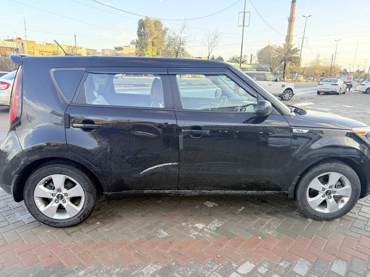 سلام عليكم 
صول ٢٠١٨ وارد امريكي حادثها
جامله سايق بدون ايرباك بيهه ٤
قطع صبغ موجود السونار ويه
الصور رقم بغداد انكليزي سنوية
جديدة بأسمى محرك ١٦٠٠ gdi تخم
تايرات جديد كير محرك تبريد
مكفول
ماشية 64لف
مكاني بغداد 
السعر 95
***********
