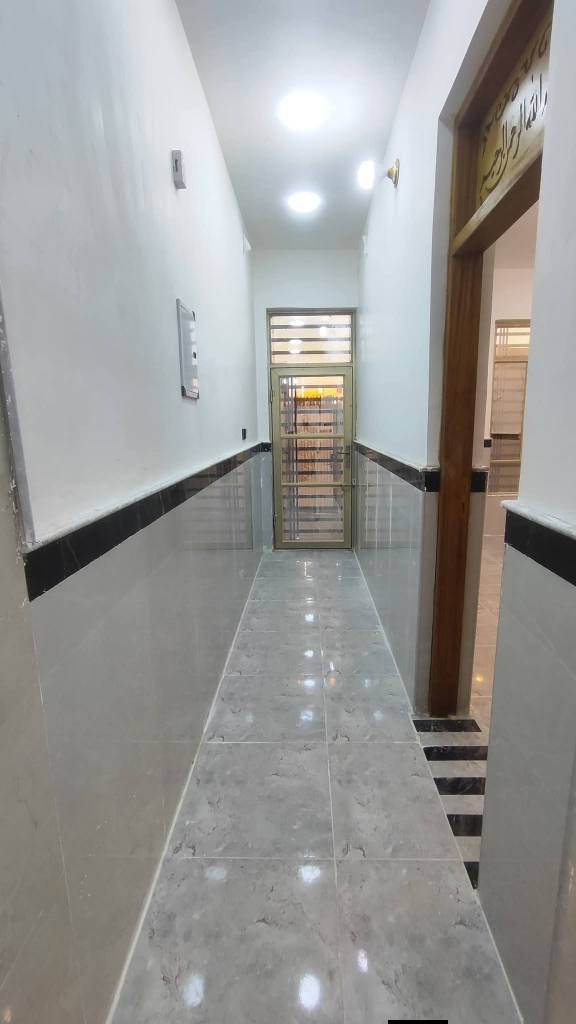🏢دار للبيع طابو صرف جاهز للتحويل : 
حي نهاوند قرب البطاقه الوطنيه 🏢المساحة: ( 100متر مقابل ساحة)
جديد فارغ حالياً يتكون من غرفة وصاله ومطبخ واستقبال وصحيات
مكتب عقارات هدى ميسان 🏡عنوان المكتب حي نهاوند 
المكتب مجاز  من قبل الدوله
للاستفسار الاتصال رقم الهاتف 
        او مراسله واتساب 📞
*********** ضياء ابو اميرالكعبي 
ملاحظه: توجد لدينا عروض أخرى في محافظه ميسان مركز المحافظه عمارة, ميسان
