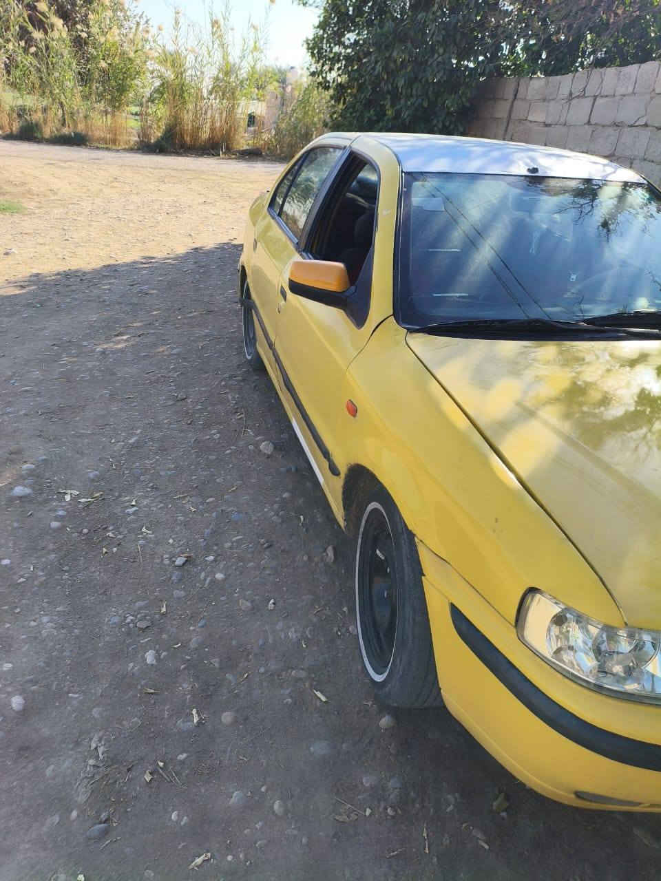 السلام عليكم ،،،،سمند للبيع سياره حلوه نضيفه  كير محرك  نضيف گشر حلو  سياره جاهزه رقم بغداد مداور ثاني يوم  هزه جديده  مكان السياره واسط العزيزية
،،،،السعر ..31 ورقه… مكلف بل نشر للستفسار الاتصال *********** رقم صاحب السياره
