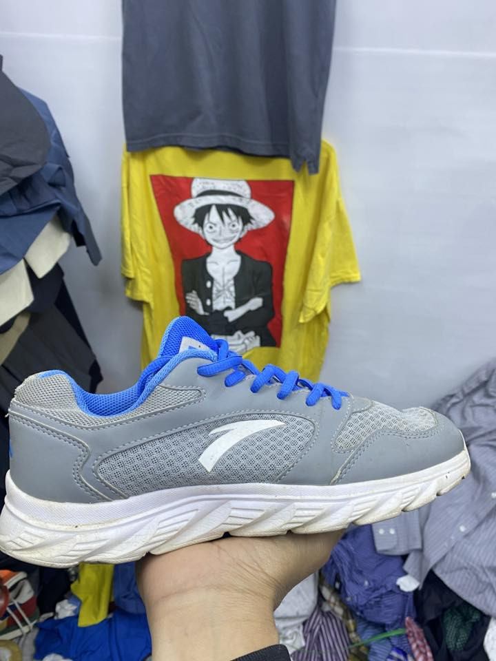 حذاء باله اوربي جديد
قطعتين ب15000بس 
الزعفرانيه اربع شوارع خلف ازياء عبود
للحجز ***********
