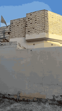 بيت ايجار المساحة 100 متر
تفاصيل واضحة بل فديو المنزل جاهز من كلشي 

عنوان علوة الفحل قرب معمل الموز 
استفسار ***********
