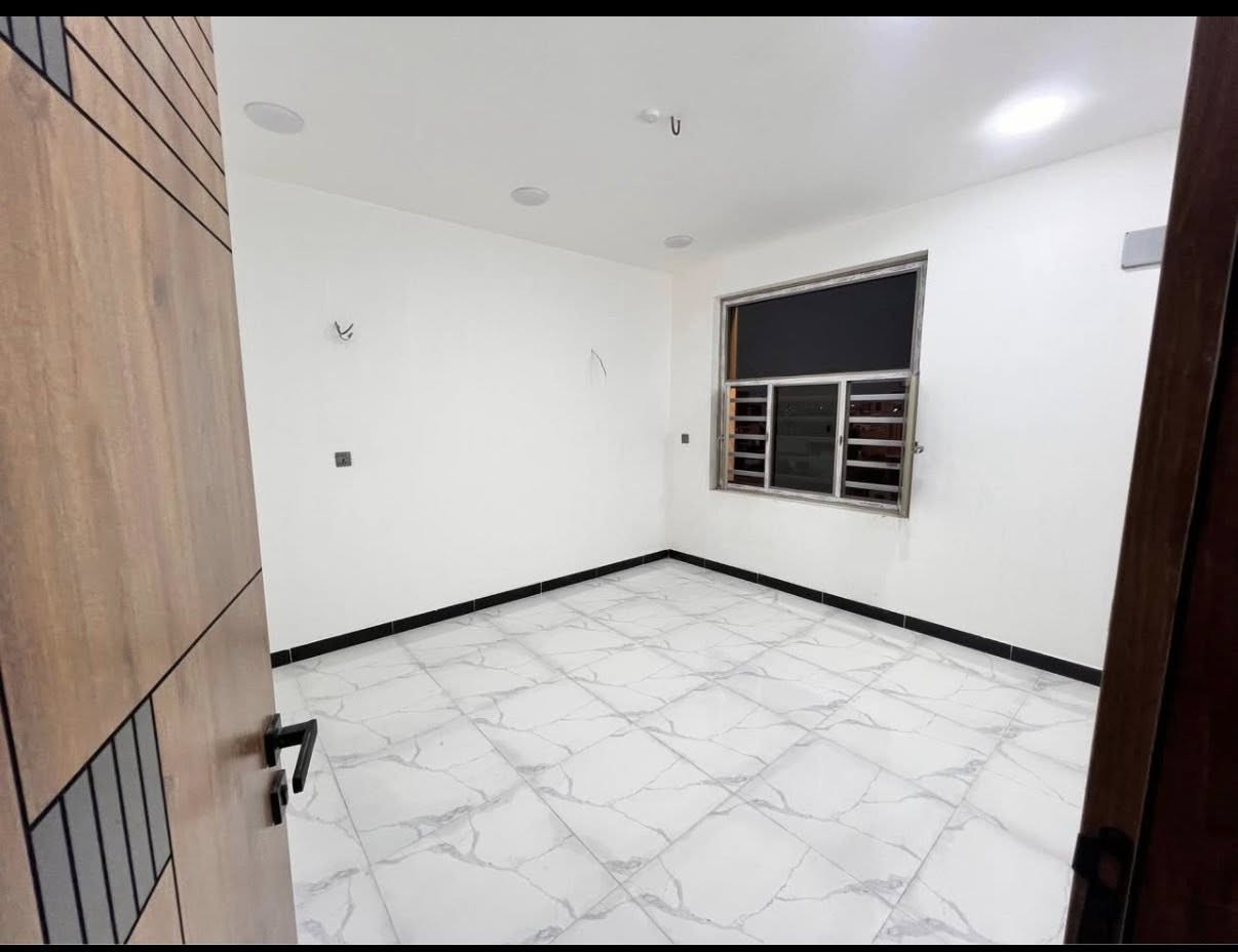 تحية طيبة

شقق زيرو للإيجار 

📍 الموقع: الكرادة خارج – قرب كنيسة مريم العذراء

متوفر

• غرفة وصالة

• غرفتين وصالة

✨ مواصفات البناية:

▪️ بناء حديث VIP

▪️ شقق زيرو (أول سكن)

▪️ مطابخ مجهزة بالكامل مع كاونترات

▪️ مصعد شغال 24 ساعة

▪️ مناسب (عوائل - موظفين - مغتربين)

📞 للاستفسار والحجز:

***********

***********

العادل للاستثمار والتطوير العقاري
