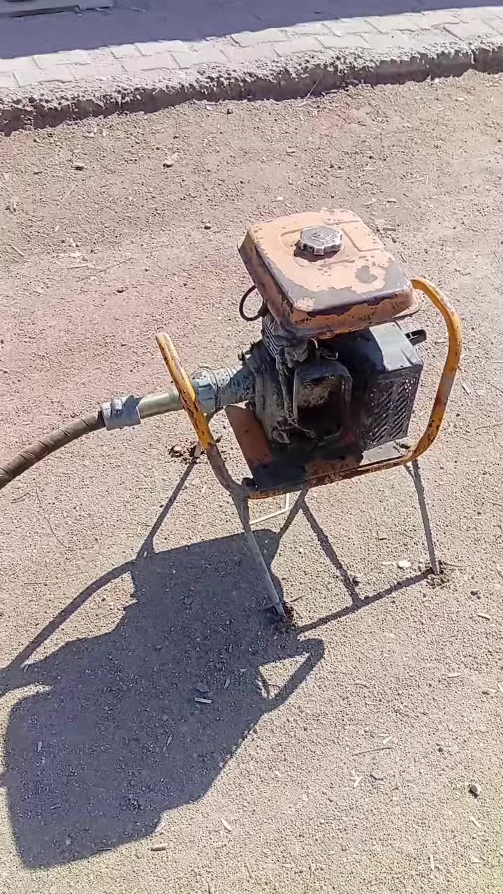 متاح هوز فايبريتر 10 متر السعر 75 العنوان البصره الموففيه ***********
