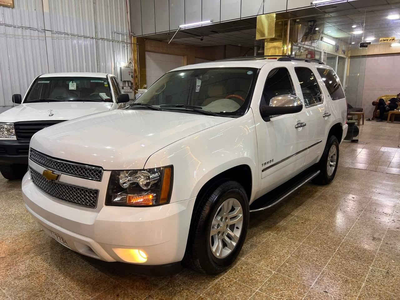 تاهو 2012 ltz خليجي وكالة منصور ماشية 163 سيارة جاهزة كفالة عامة رقم شمالي 
السعر 275$ قابل للتفاوض
للتواصل صاحب السيارة في البصرة
***********
