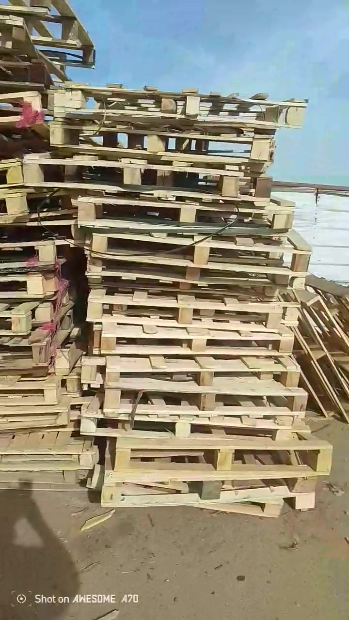 سكيب 100×120 خفيف سعر مناسب إيران العدد 400 السعر 2500 مطروح عنوان ناصريه مقابل علوة الخضار والفواكه اتصال ***********
