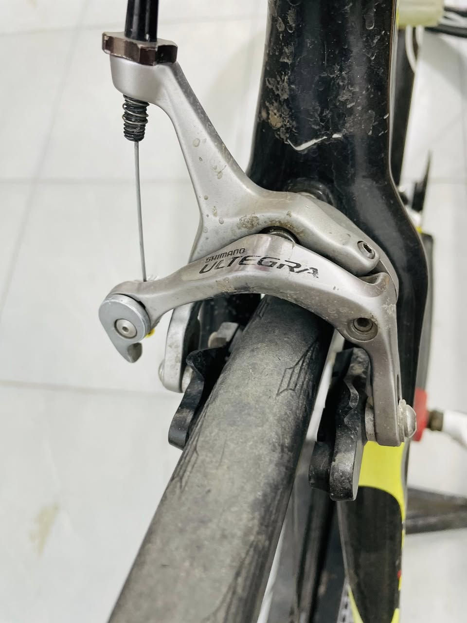 ﮼سلام عليكم  
متوفر رود للبيع 
دراجه فول كاربون ﮼ما عده الوياله ( اورجنال )
وياله كوزمك حديث  نضام اقراص 
عكرب اولتيكرا اصدار 8000
طواكه اولتيكرا 6700
بدالات امباير  11*2 
نقال اولتيكرا 6700
صينيه SENICX
ملاحظه الكسسوارات عداد ولايت وبكلايت وجنطه  مو ويه الدراجه 
مكاني بغداد الدوره 
سعر خاص@إشارة


**إذا كنت صاحب هذا الإعلان وتريد حذفه لأي سبب، رجاءا أرسل رسالة إلى الدعم الفني**