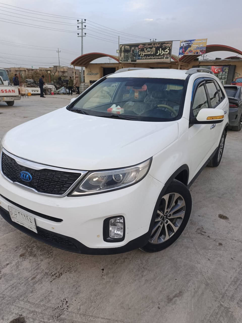 للبيع سورنتو موديل 2015
 رقم بغداد سنويه لل27فول مواصفات عدا الفتحة محرك ستة 7راكب
 3 قطع تبريد حادثها تچيه 
((السعر 135 ورقة )) العنوان: الدوانيه 
الرقم:  ***********
