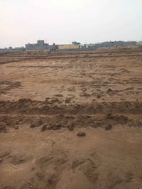 قطعة زراعي للبيع  مخدومه ماي كهرباء  قرب توزيع الحشد وقرب الملعب الجدي...