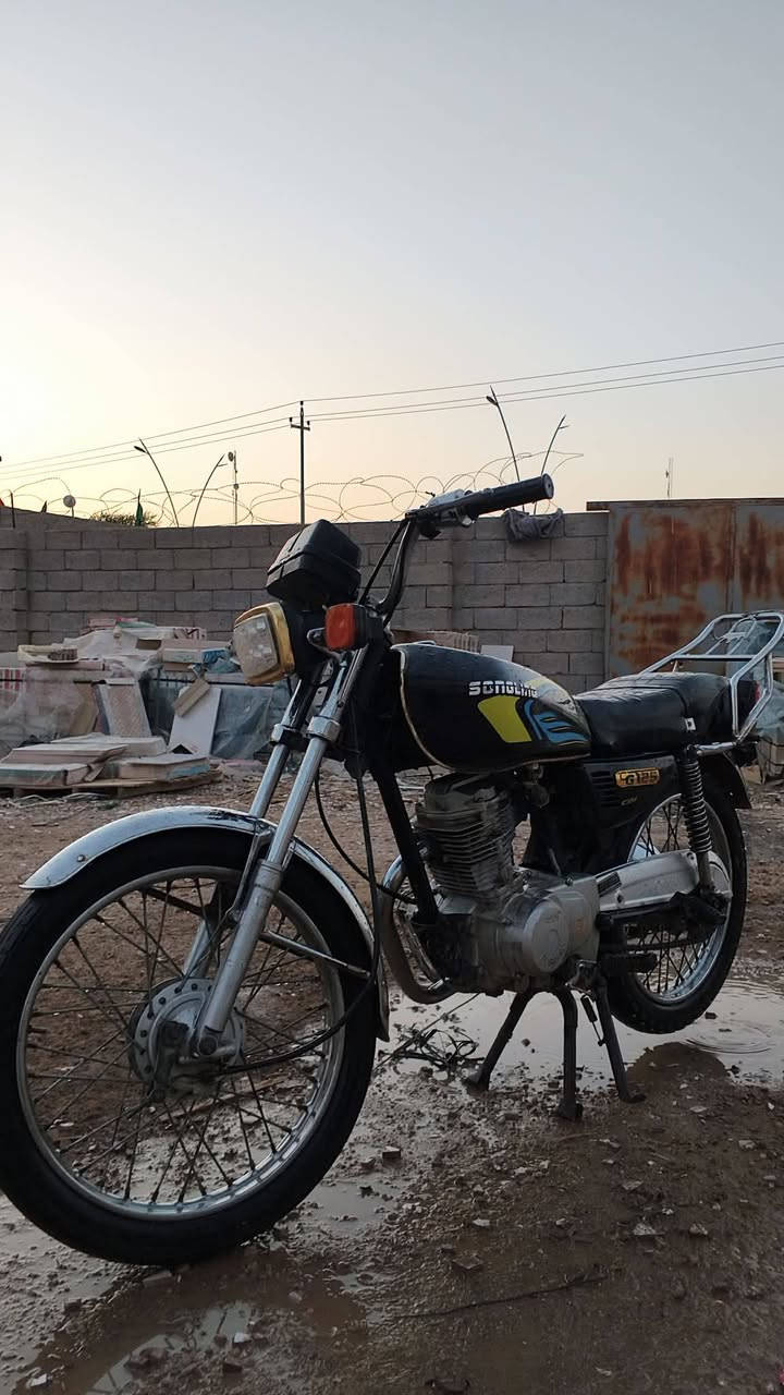 عليك دراجه تايكر موديل 19 دراجه نضيفه بيهة شلعة
 او سريعه سعرهة 250او بيهة مجال حك الجيه مكاني بلدروز الاتصال علا هاذ الرقم واتساب ***********

