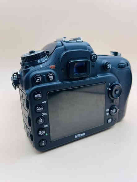 نيكون 7100
عدسة 140.18
شاحنه
جنطة
بطاريه
رام
شتر 3k
نضافه 100‎%‎
مكفوله من كلشي كامره اخت الجديده
السعر 490الف سعر نهائي 
مكاني ناصريه توصيل متوفر
للتواصل وتساب او تصال ***********
