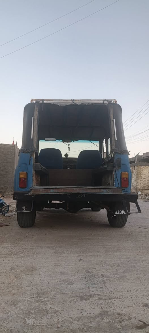 واز  للبيع موديل 88 تخم تاير شاصي 2001مكينه لا تبخير ولا تنقيص الكير بي تاخير اشويه عله البك كير مكينه كهربائي والكشر شوفت عينك السعر انتصل وبيك خير ودلل ***********تحياتي للجميع
