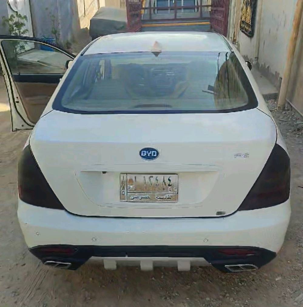 بي واي دي f6 كير عادي خصوصي ابسمي رقم قادسيه سنويه صاقطه التفاصيل داخل الفيديو  المكان الكوفه شارع المعمل السعر بي 40قفل 
ما هو موديل وسنة صنع السيارة؟: 
مديل  12صني الصنع 
كم هو عداد الكيلومترات الحالي للسيارة؟: 
250الف
هل هناك أي حوادث سابقة للسيارة؟: 
لا
ما هو موقعك الحالي للتواصل والمعاينة؟: 
الكوفه شارع المعمل 
هل هناك إمكانية للتفاوض على السعر؟: 
لا 40قفل 