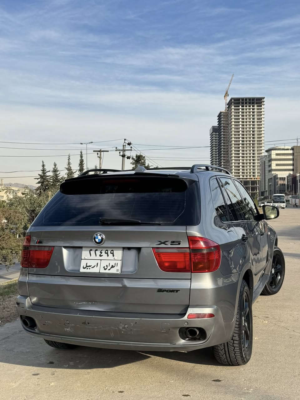 bmw X5. 30i
موديل 2008 لون نفطي 
محرك 6 سلندر نوزل قسير مرخوب 
گير و محرك شرط ما مفتوح
تحويل مباشر رقم اربيل 
بدون حادث فقد جملغين امامي باخه بخ بدون ضرر. بدون ارباك. سياره بانوراما تبريد مركزي 
بصمه كوشن حار و بارد تحكم سترين. تحديد سرعه. بريك بصمه. شاشه و كاميرا. دبل حساس. كوشن خزن و كاربايي. دبل اكسل 4x4. بدون غرامات. تاخم تايرات جديد. مكان سياره دهوك. بدون اي مصرف  
سعر سياره ١٢٥ ورقه و بيها مجال 
رقم ***********
