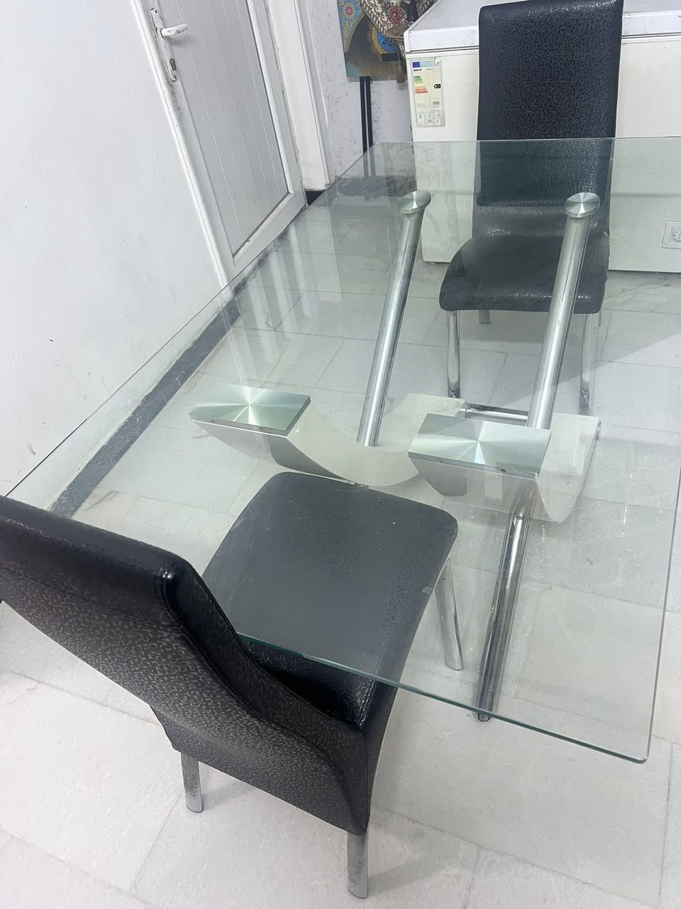 بيع تخم قنفات و ميز طعام في بغداد 
***********
