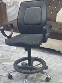 كرسي للبيع سعر 50 الف بي مجال للطيبين  07512117047