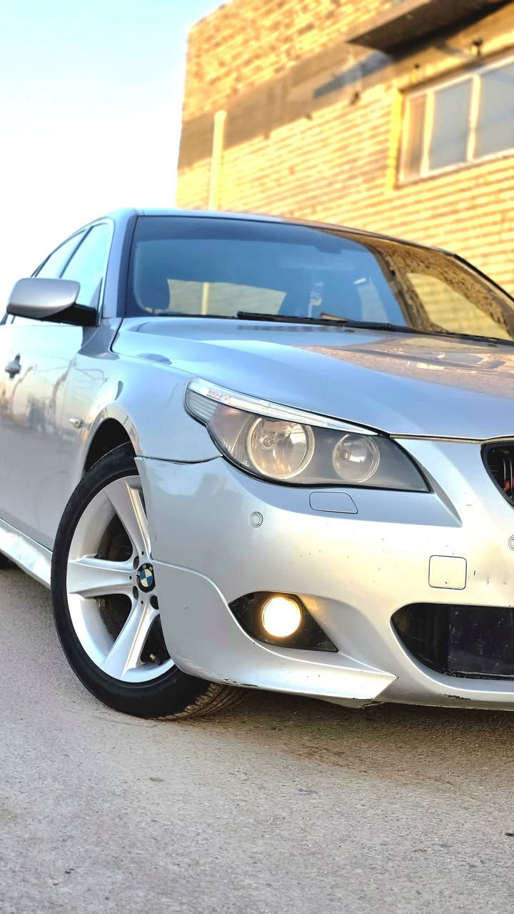 السلام عليكم
للبيع BMWميماتي 
موديل 2003
حجم 530
حداديه جديده 
كير مكينه مكفولات 
تخم تاير 
باتري جديد 
دبل كزوز 
دعاميات M
غرفه Mعدا الدركه 
حساسات 
تبريد ثلج 
السياره مابيها نقص 
مكانها نجف
***********
115سعرها
