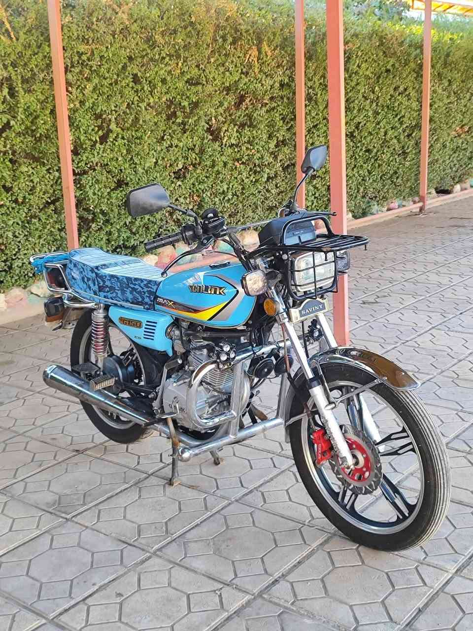 سيفان رقم وسنوية باسمي دراجه كلش نضيفه تشيغل عن بعد سلف بصمه كلو شغال  السعر 1875 الاتصال ***********
