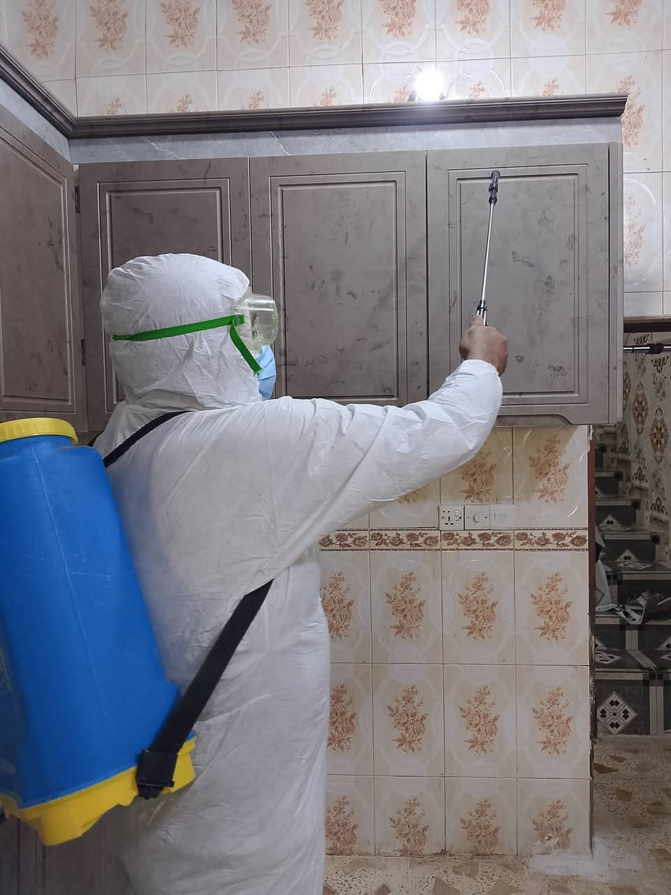 السلام عليكم
يتوفر لدينا مكافحه مال حشرات للبيوت 

البيوت من 100 الى 150 متر ب25 الف 

البيوت من 150 الى 250 ب35 الف

 اكو مكافحه خاصه بكل الحشرات  مثل البق والحرمز  صراصر ابو بريص عقارب 

د.عدي الزهيري***********
