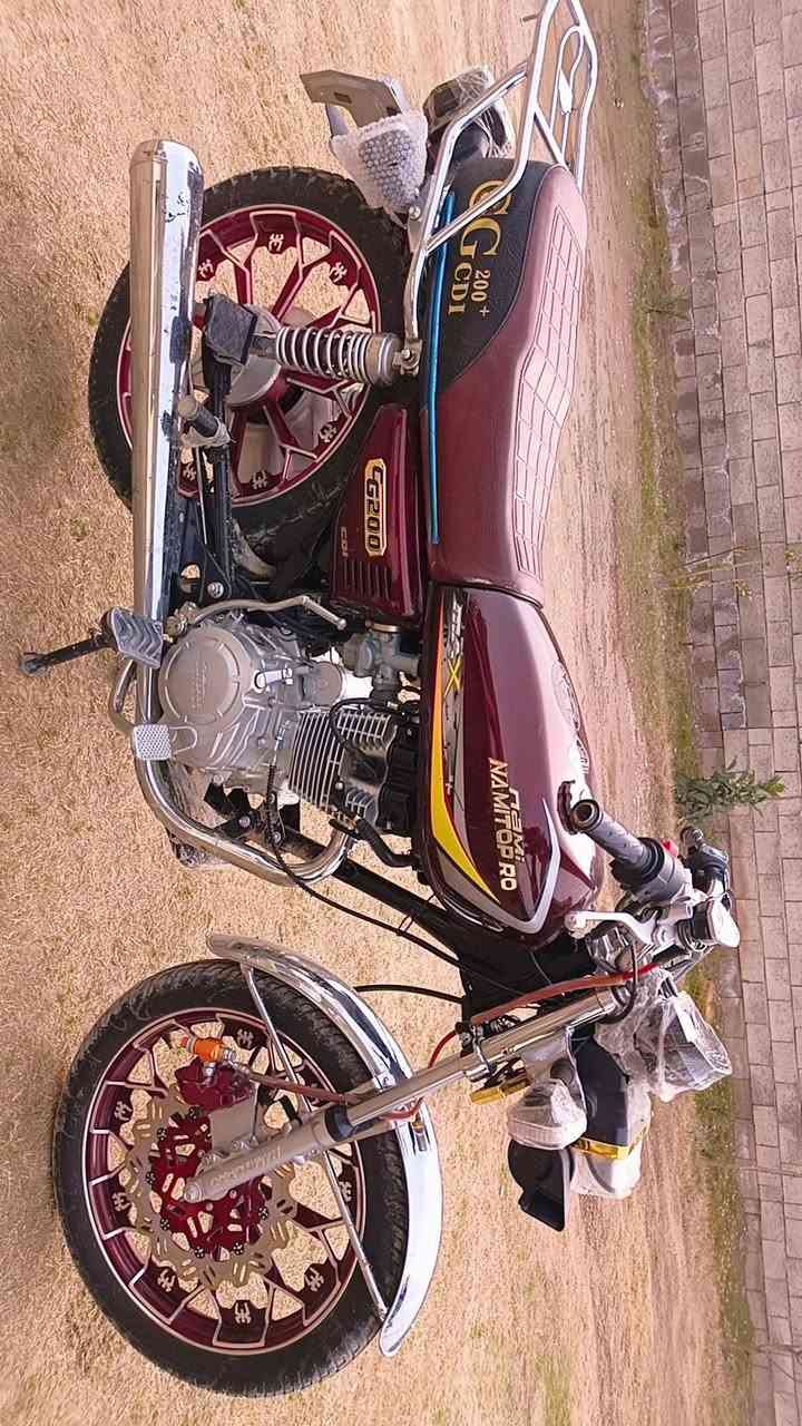 السلامو عليكم للبيع ويرهم مراوس بقفاز موطور نامه برو موديل 2025 محرك 200شرط صبانه ما مطخوخ تحريك نار تشغيل عن بعد منفيس موجود تعال اخذ تراي وشوف تحريكه شرط ربع ماتخلي علي السعر خاص وتدلل رقم***********
