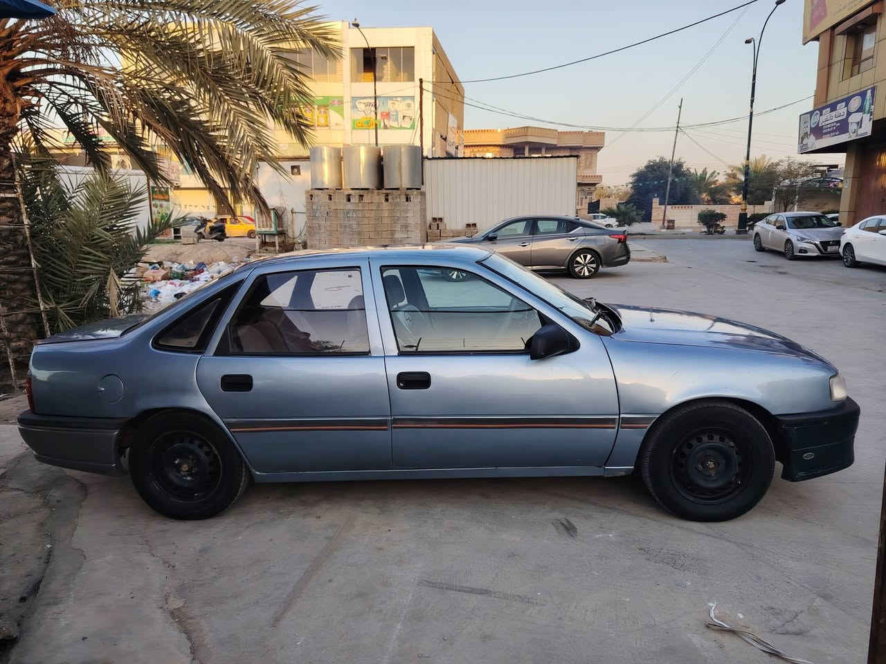 ***********

اوبل موديل ٩٠
معمره عام
غرفه جديده
تايرات ويالا جديد
دشبول جديد كير ومكينه شرط
مكان ديالى خانقين
