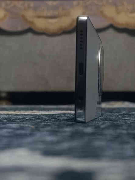 موبايل ممتاز للبيع 
السلام عليكم 
جهاز تكنو كامون 30 
الجهاز حيل نضيف اخو الجديد وجهاز راقي ومرتب 
تصوير واداء وجهاز كلش عملي وحلو 
مواصفاته: 
ذاكرة 256
الرام 8 + 8
الشاشة أموليد 120 هيرتز 
وكامرته راقية ويشغل 60 فريم ببجي والجهاز غني عن التعريف 
السعر190 الف وبي مجال
الشراي يراسلني ع واتس هذا الرقم ***********
وكل الهلا
ملاحظة: الجهاز مامفتوح ابد وفطر واحد مابي 
وغراضه شاحنه وعلبة الجهاز ودبوس الشريحة
