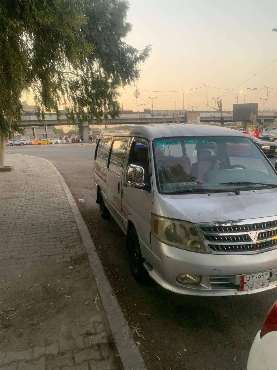 سلام عليكم فتون للبيع 2010 مكينه كير اكسل. كفاله  تايرات صدر جدد كشنات فوله عوزه بس. كاعيه القمبوره فقط للبيع  سعر 55 مكاني بغداد المعامل سياره رقمها بغداد حته هزه داخله.رقم ***********
