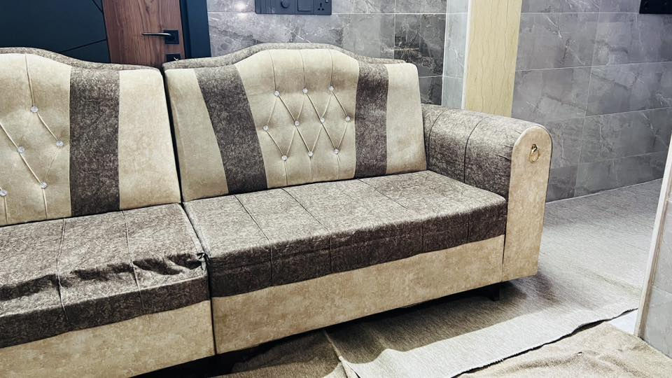 طخم للبيع السعر 300
طبلات للبيع السعر 100 
التواصل : ***********
