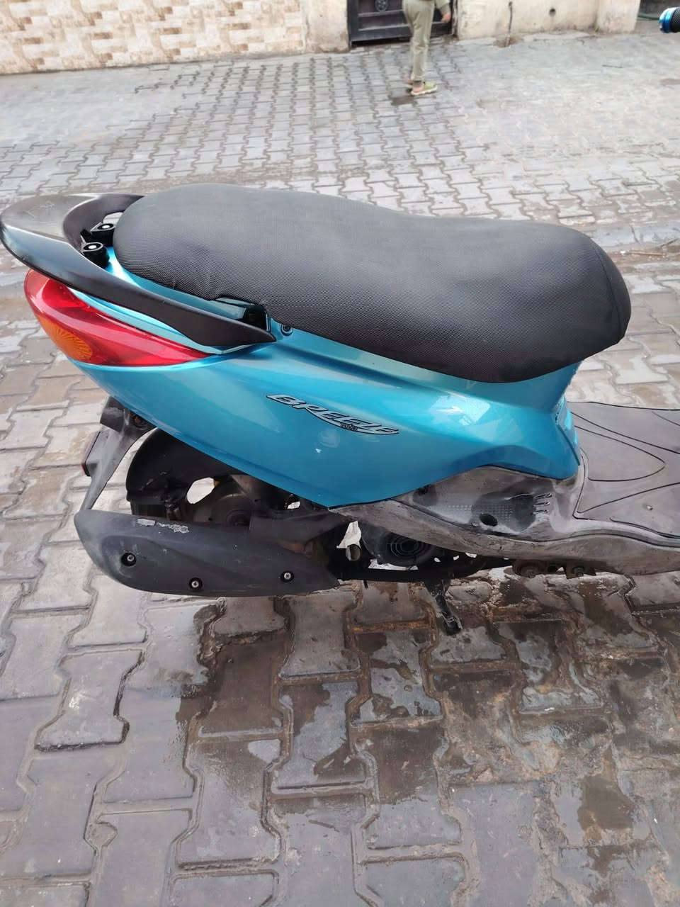 السلام عليكم  دراجه البيع اسمها بريز كلشي شغال بيها 
السعر ب600وبيها مجال.. العنوان بغداد الحريه 
متواجد على خاص


**إذا كنت صاحب هذا الإعلان وتريد حذفه لأي سبب، رجاءا أرسل رسالة إلى الدعم الفني**