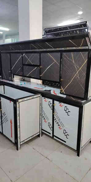 كونترات المنيوم شغل موصل درجة أولى العنوان بعقوبه الرحمه الاسعار خاص ***********
