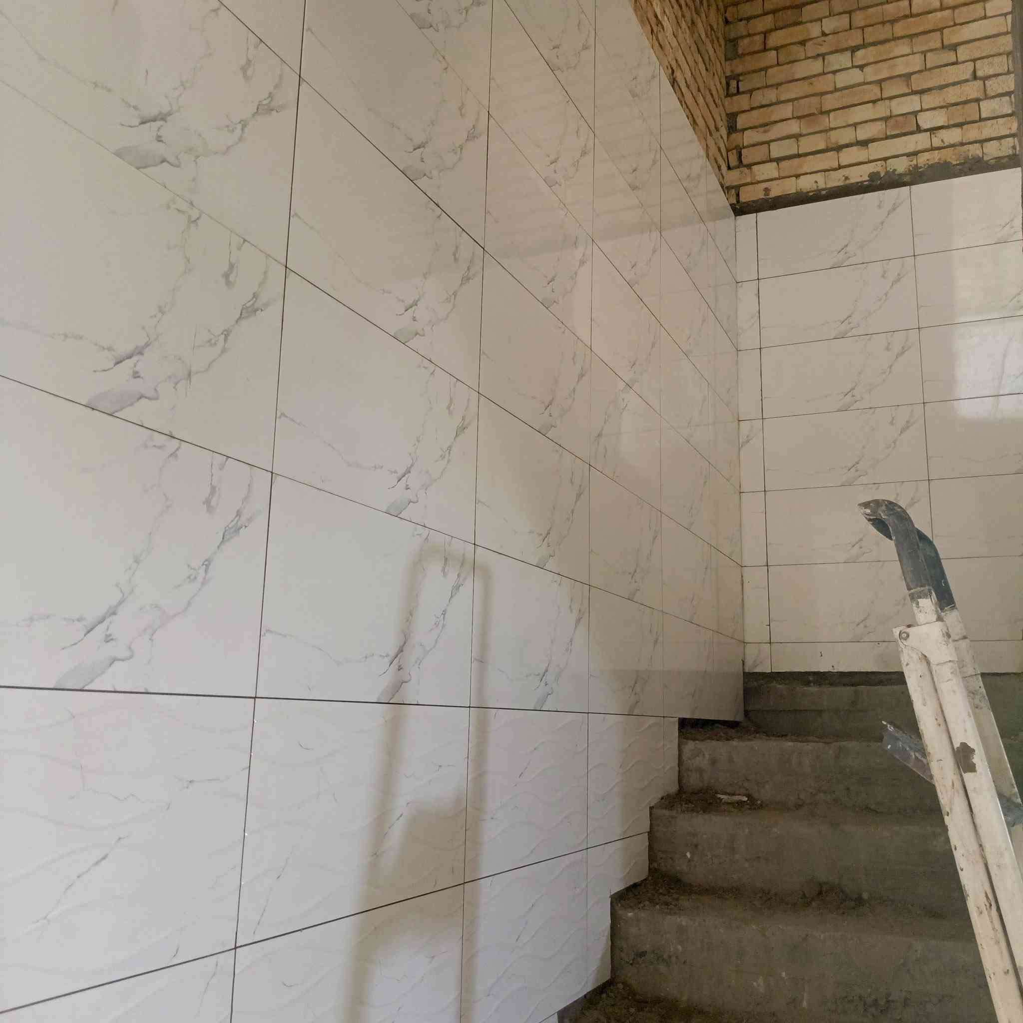 السلام عليكم خلفه سيراميك ارضيات وجدران ومقاولات بناء ترميم جزء من عملنه سكني غزاليه دعاوى الملكيه ***********
