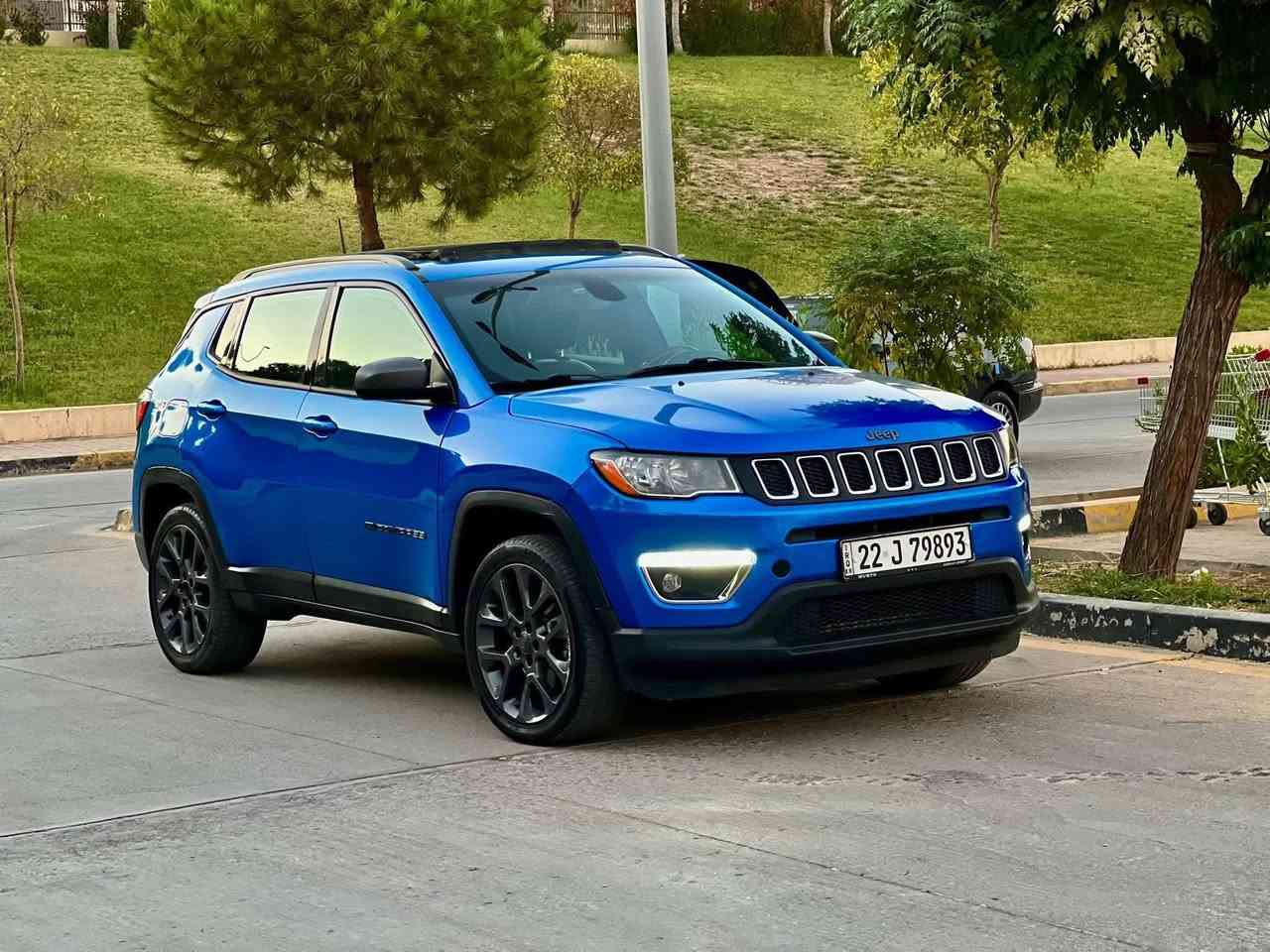 سلام عليكم اخوان قبل كلشي تفاصيل كامل مكتوب ويا الصور لتوضيح فقط🌹جيب كومباس 2021 مواصفات ثمانينيه اعلى مواصفات بهاي الموديل يعني مواصفات فوول الفووول. 
للاخير للبيع  بسعر مناسب حسب مواصفاته بلاش 
(بكل معاني احب كل يستفاد) سعر138$ورقة وبي مجال بسيط لطيبين🌹
ملاحظة:سياره بي ضرر واحد فقط بدون دواخل ء+هيلال خلفي صبغ داير مال تاير رقم شاصي مرفق ويا الصور
 ومحرك مرغوب 2.4 تنفس طبيعي يشتغل بكل انواع بنزين
مواصفات سياره ثمانينيه يعني فوول الفوول
سياره ماشيه 38 mi فقط 
مواصفات
لون مميز
لون نيلي على جويتي احلى لون
بصمه
بانوراما 
دبل كير
كيرعادي+اوتو
نمره الكير 8
بيبان بصمه
دخول ذكي
تشغيل عن بعد
سايد بريك بصمه
اوتو ترافيك
شاشه كبيره
كاميرا خلفيه
كاميرا دواره
دبل كير 
كير عادي+اوتو
فور ويل 4+4
بانوراما طحنين
او دبل سلايت
كشنات جلد
كشن كهربائي
كشنات هيتر
كشنات حضن
تبريد قطعتين
ستيرن هيتر
عدد ايرباكات 10
ايرباك كشنات عدد 2
ايرباك دشبول عدل 2 
ايرباك تكم عدد 6
نظام  تحديد سرعه 
فوليوم جهتين
مانع انزلاق
جامات اوتو
امرايات كهربائي
امرايات هيتر
امرايه داخل فوتو عاكس ضواه
جامات متحرك كهربائي
سماعات ALPINE
سيستم كامل
داممك خلفي  اوبشن
نظام فور باي فور 
Auto+Snow +Sand +mud
بلاجكتور
ليد امامي
وياله 19 مال ليمتدد شركة
تخم تاير جديد
كتلوكات مال شركة ويا
بعد بي هواي مواصفات
مكان السياره #سليمانيه
سياره ماشيه 38 mi فقط
اخوان سياره بأسمي شخصي سنويه جديده لحد 2028 تريد وكالة تريد تحويل اني  حاضر
سعر السياره 138$ورقة وبي مجال بسيط لطيبين وعندي فيديو كامل لسياره لشراي ادزليا على وات ساب نفس الرقم
للاستفسار اكثر *********** اخوكم اصغير دلشاد دلوي خادم لطيبين تحياتي لجميع🌹🌹
