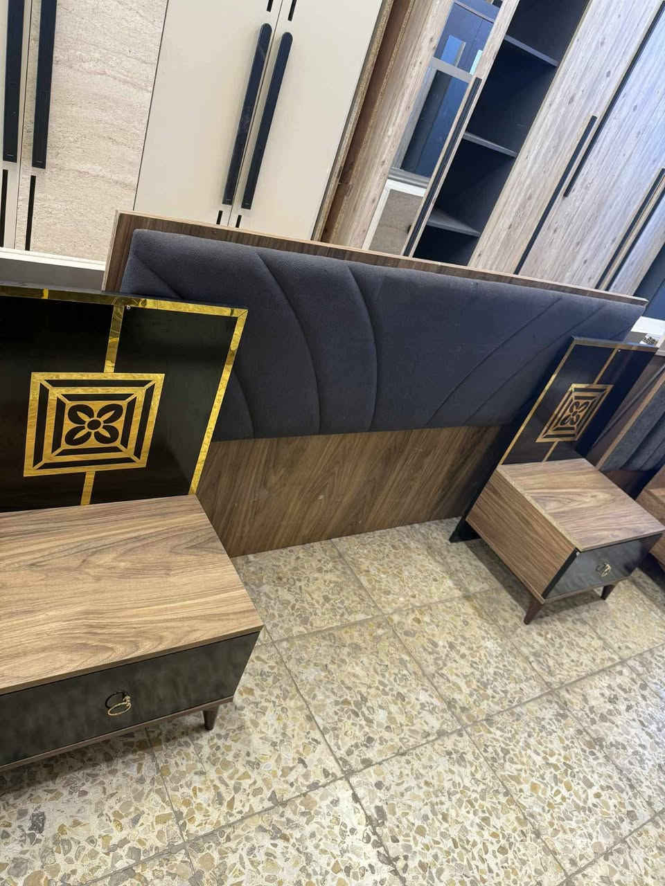 غرفه تطعيم بالون أسود وذهبي 500واصل شدونقل💫💫💫


**إذا كنت صاحب هذا الإعلان وتريد حذفه لأي سبب، رجاءا أرسل رسالة إلى الدعم الفني**