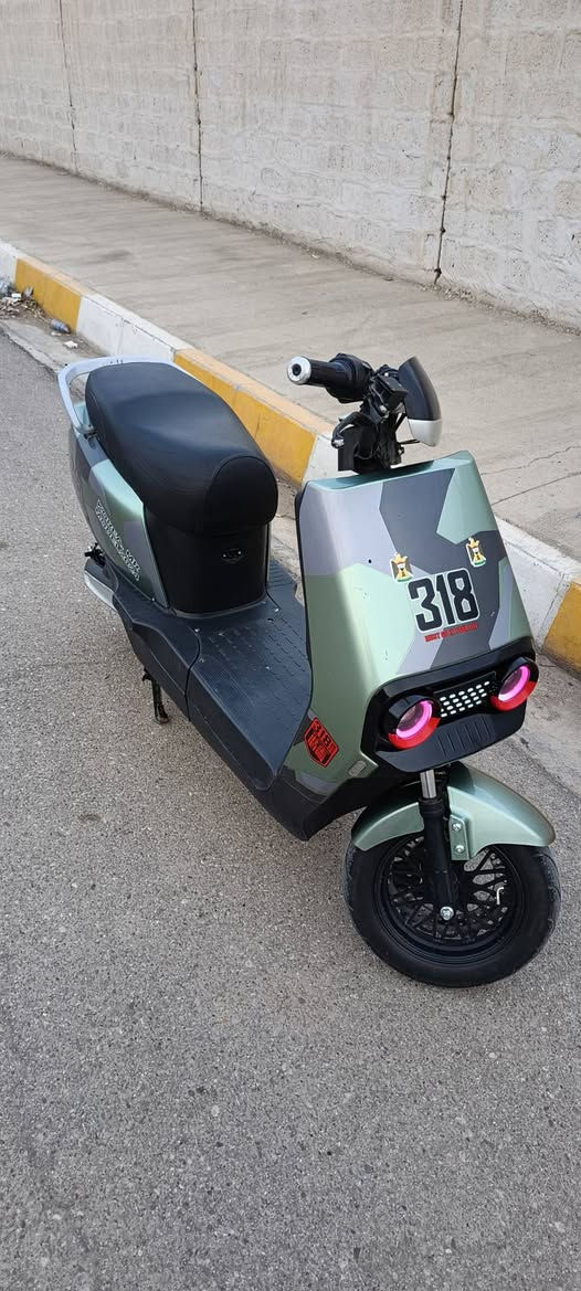 السلام عليكم
دراجه شحن اباتشي 318
مديل 2024
سرعه حقيقي 80 
6 بطاريات دبل 32 فولت ونلي الاصلي {قبل سبوع شديتهن 2026 }
اشاره يمين يسار دبل اشاره
تمشي 70 كيلو بل شحنه الوحده 
لايت زنون عالي و ناصي 
دكمه S رياضي 
و دگمه مثبت سرعه 
و هورن 
3 سرعه 
يوجد صندوق كبير و صغير تحت المقعد 
شاشه تاب تعرض لك كل شي و تحديد العطل 
الستان نوعين واحد صفح و واحد تعليگ 
بريك  هايدروليك دهن 
سعر500 
بصمه 2 سويج واحد
رقم ***********
